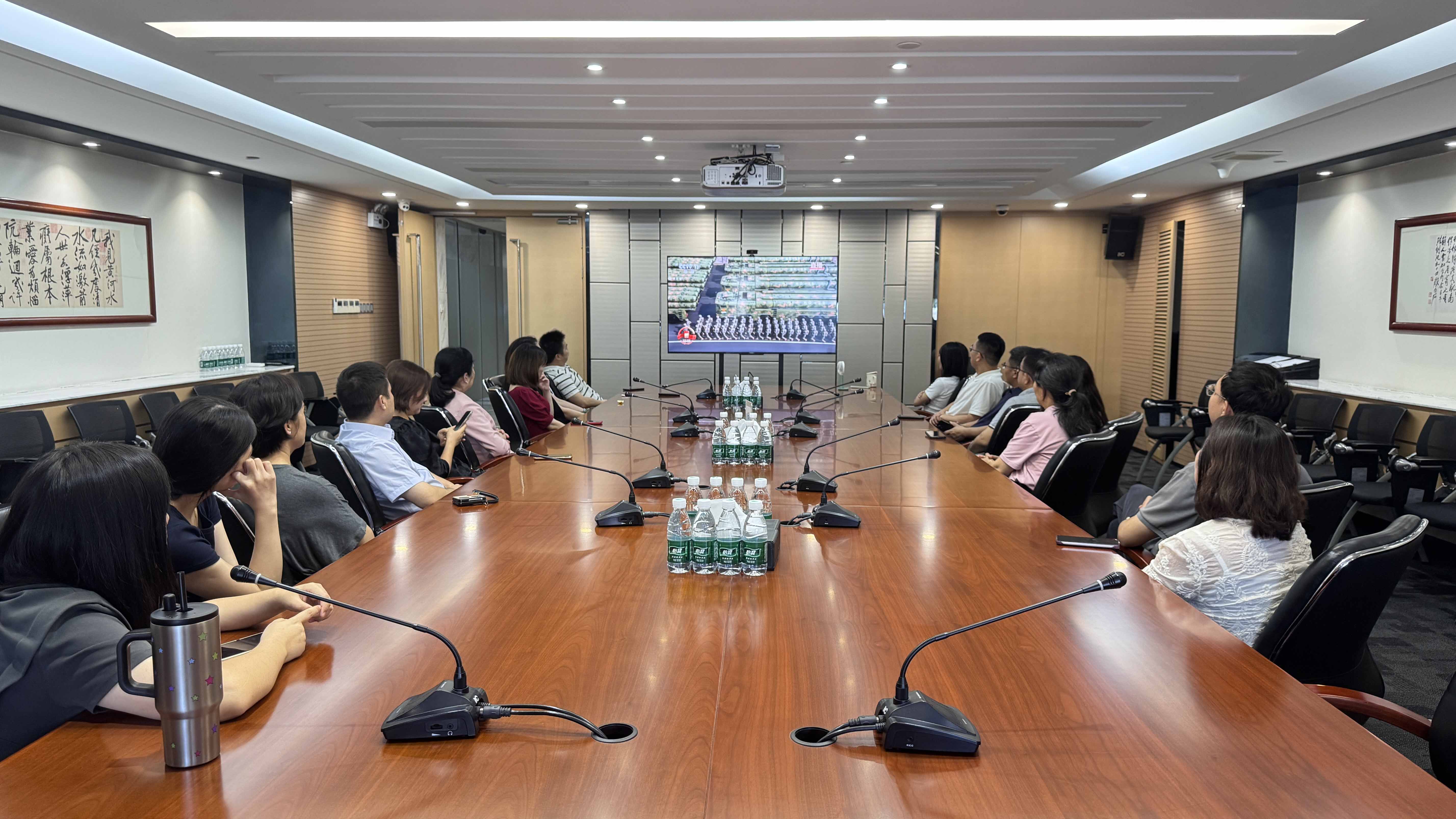 1756884700358172.jpg 1756884700358172.jpg